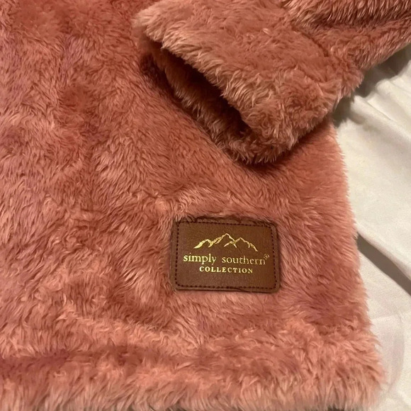 Simply Southern pullover - Picture 2 of 3